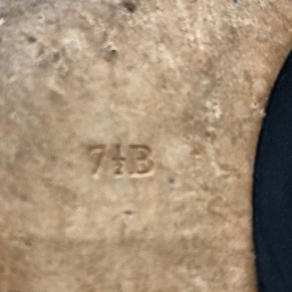 Cole Haan leather flats. Size 7 1/2 - Picture 6 of 8